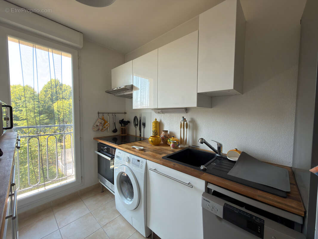 Appartement à SAINT-MAXIMIN-LA-SAINTE-BAUME