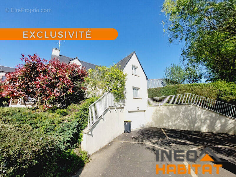Maison 8 pièces 144 m² · à Montreuil-le-Gast · 144 m² · 349 800 €