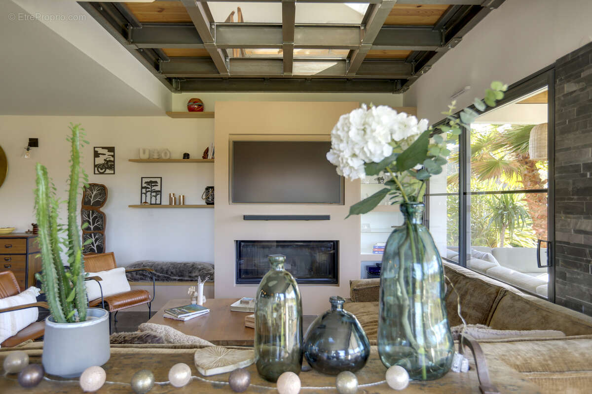 Maison à SAUBRIGUES