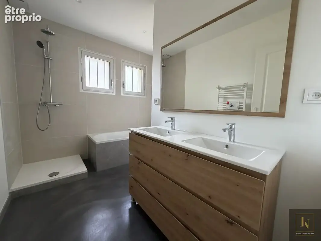 REZE - Maison rénovée - 4 chambres piscine - photo 10