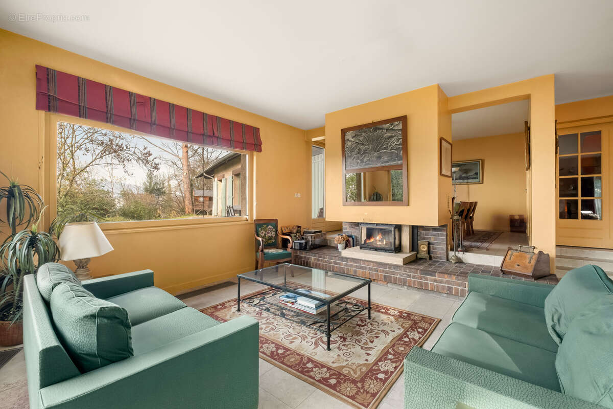 Maison à CALUIRE-ET-CUIRE