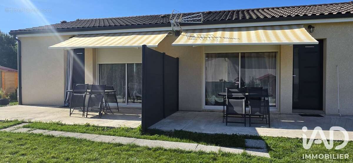 Maison 84 m² à Cours-De-Pile  - photo 4