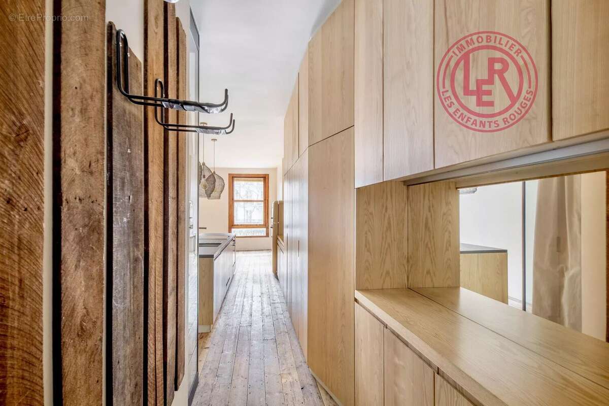 Appartement à PARIS-10E