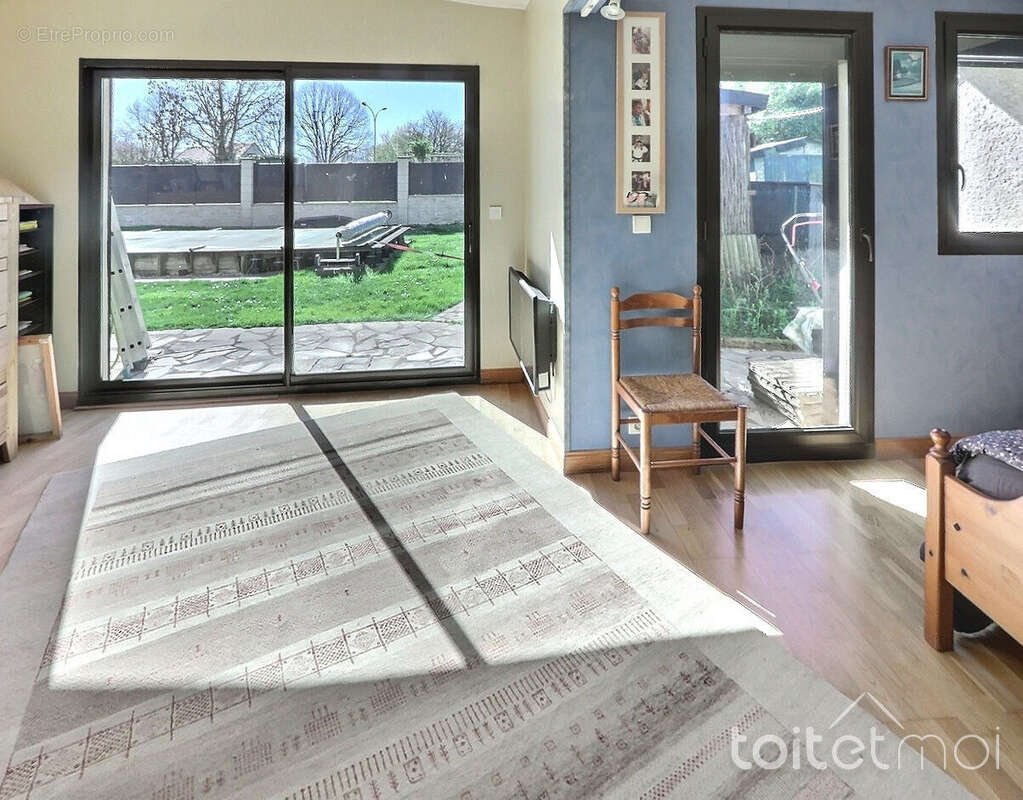 Maison à VILLIERS-LE-BACLE