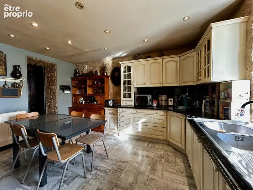 Maison individuelle de 4 chambres avec grange et terrain de - photo 4