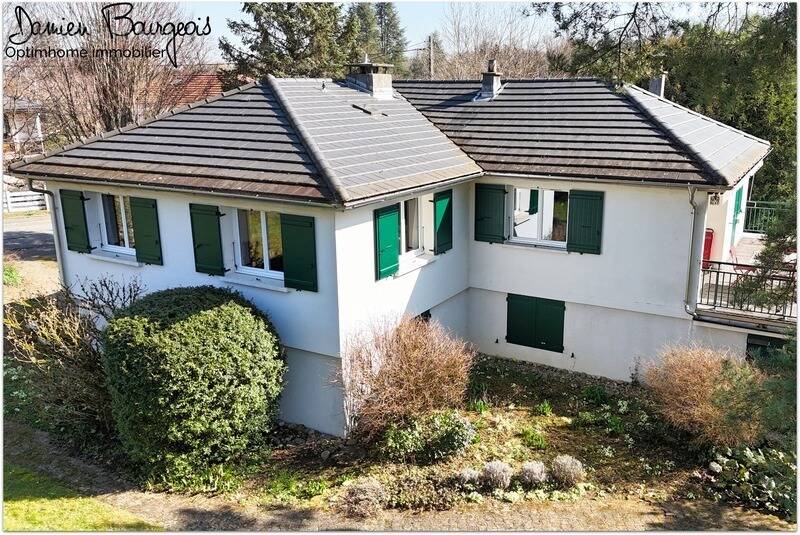 Maison à SAINT-GENIS-POUILLY