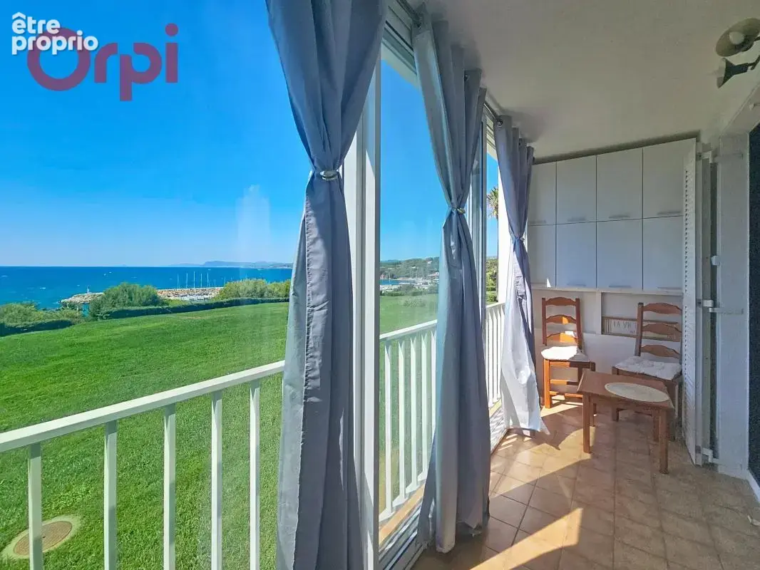 Exceptionnel : 3 Pièces Vue Mer Panoramique – Domaine de la Coudoulière - photo 3
