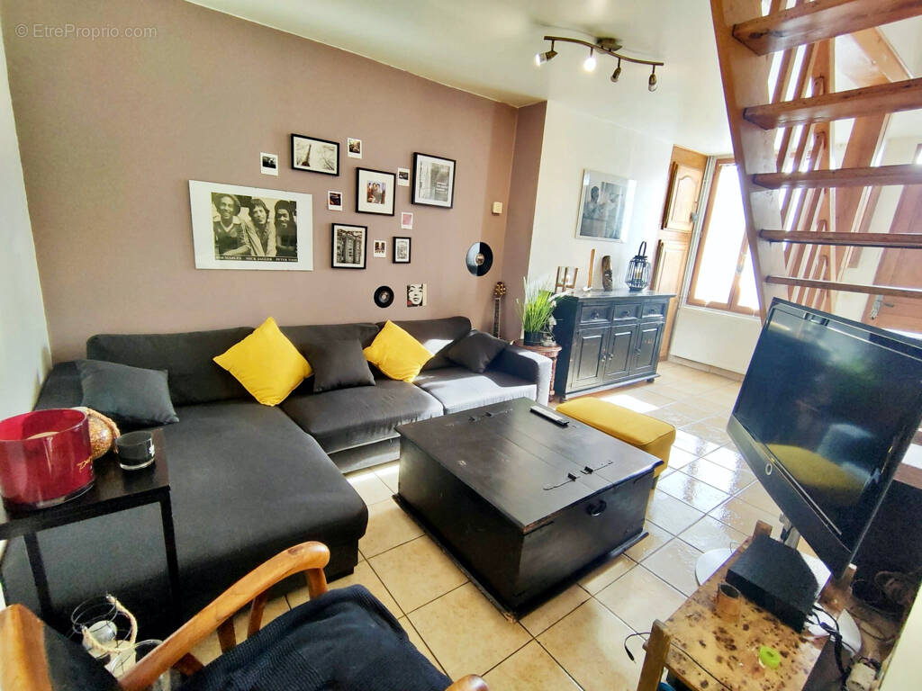 Maison à CIRES-LES-MELLO