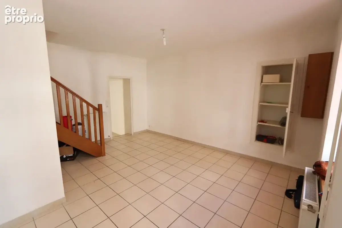 La Charité sur Loire, centre-ville, maison T4 louée par bail 72 m2 - photo 2