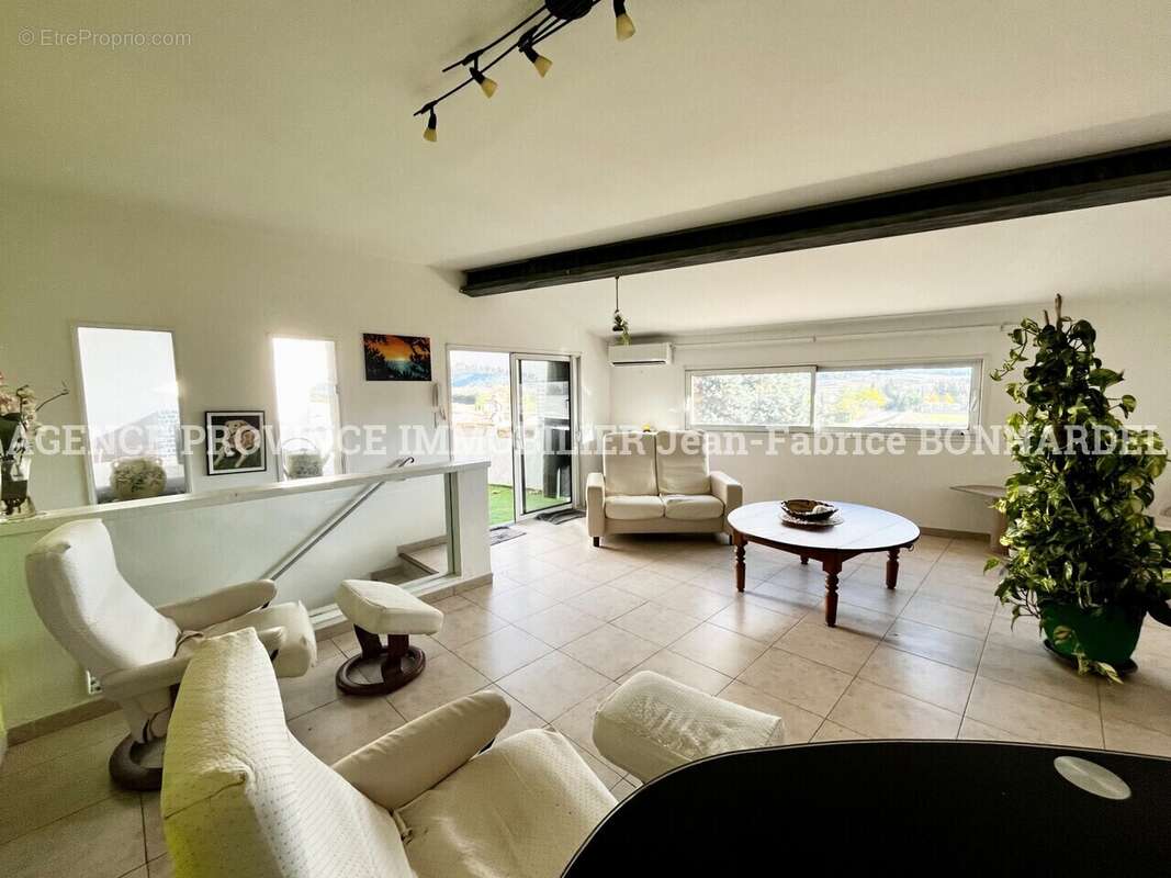 Maison à ROCHEBRUNE