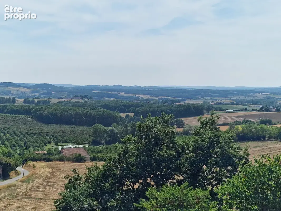Maison en pierre de village avec vues exceptionnelles et fort potentiel - photo 3
