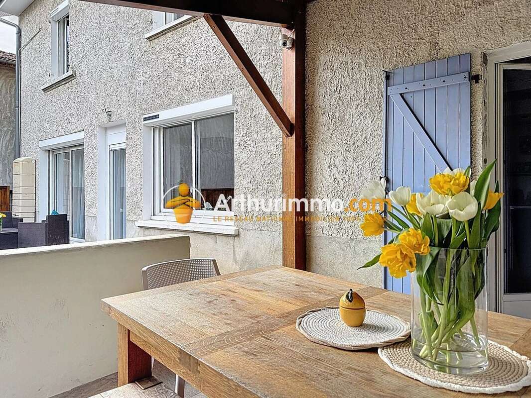 Maison à MONTCARRA