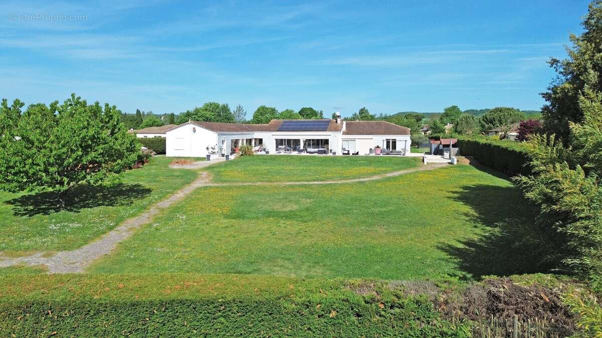 Maison à LE TEMPLE-SUR-LOT