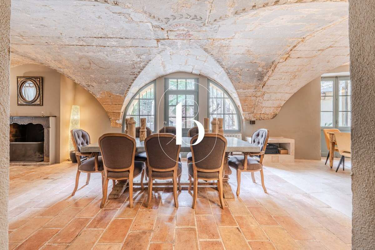 Maison à UZES