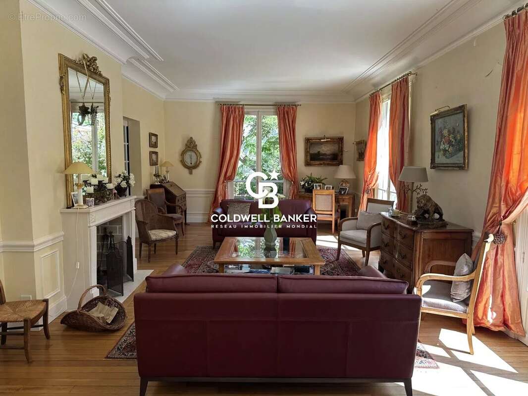 Maison à LE VESINET