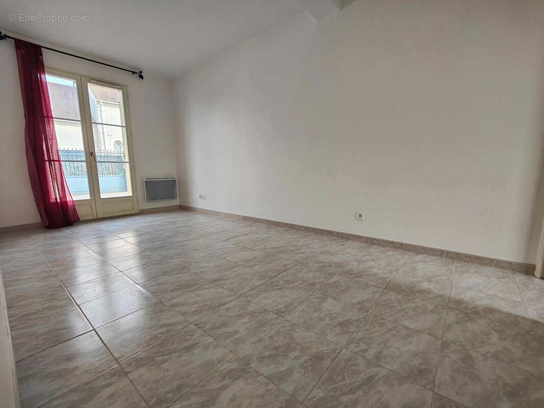 Appartement à BRUYERES-SUR-OISE
