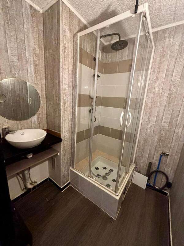   - Appartement à DRAGUIGNAN