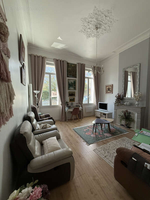 Exceptionnel appartement haussmannien   123 m2   Haute Ville   Toulon - photo 2