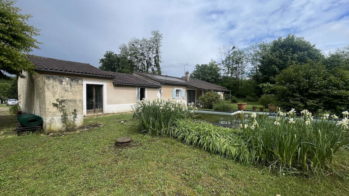 Maison à LANDIRAS