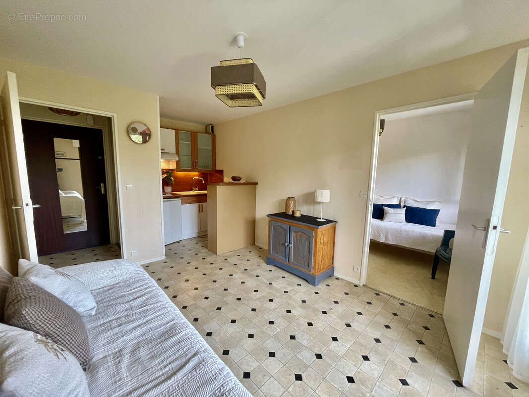 Appartement 2 pieces 30m plage ! - photo 4