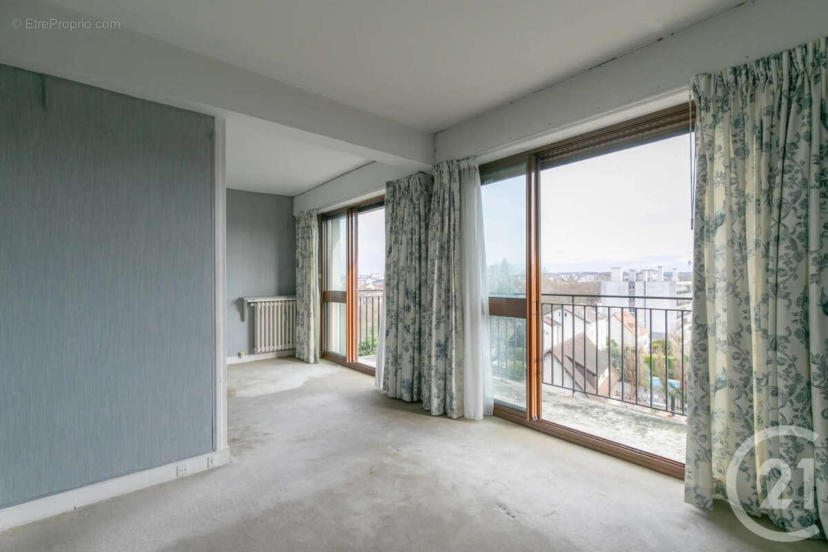 Appartement à SAINT-MAUR-DES-FOSSES