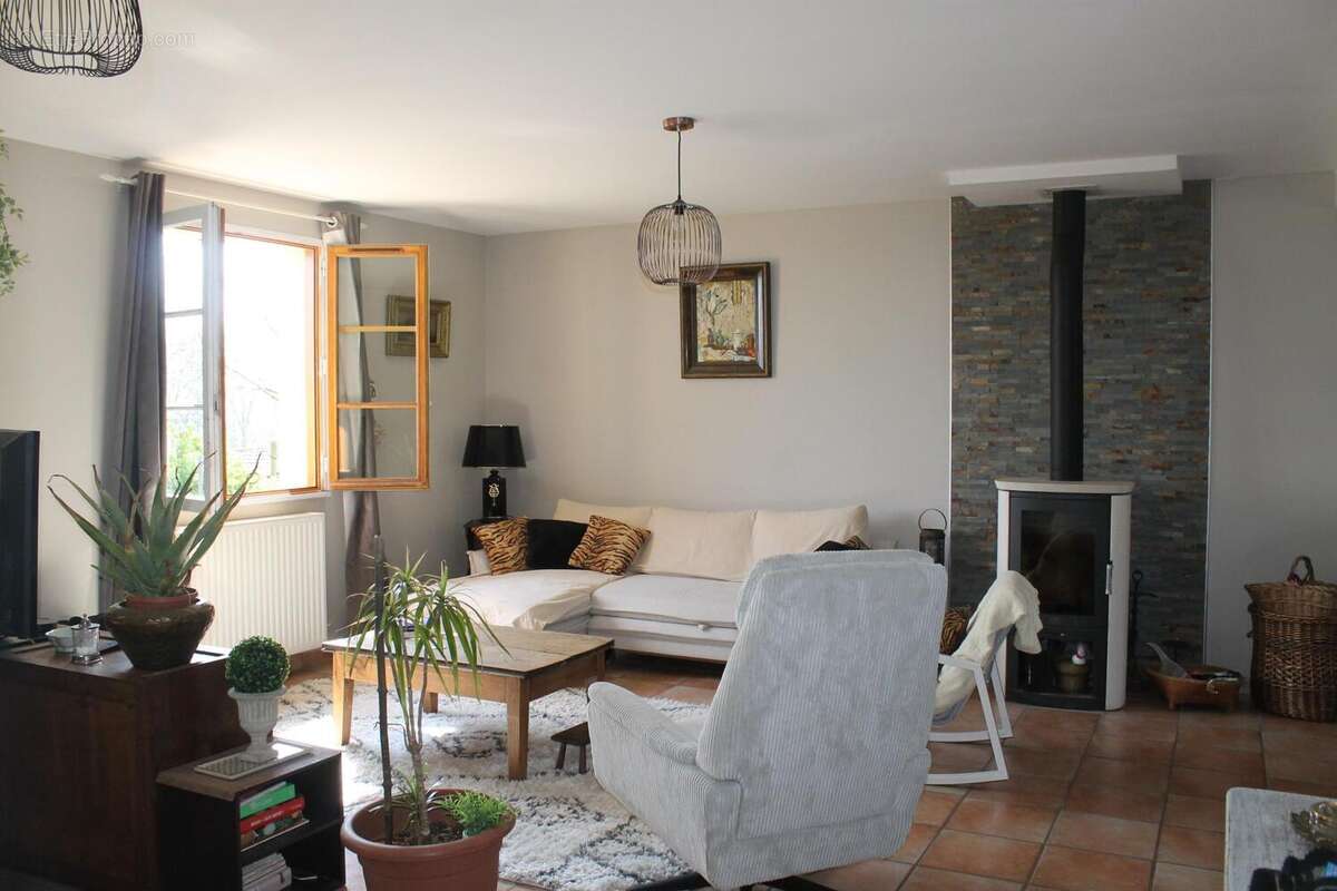 Maison 146 m² à Mazerier  - photo 6