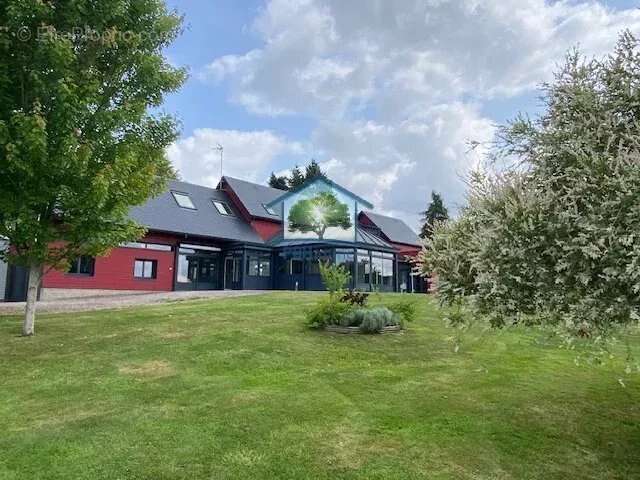 Commerce à FORGES-LES-EAUX