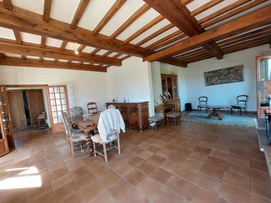 Maison à CASTELNAU-DE-LEVIS