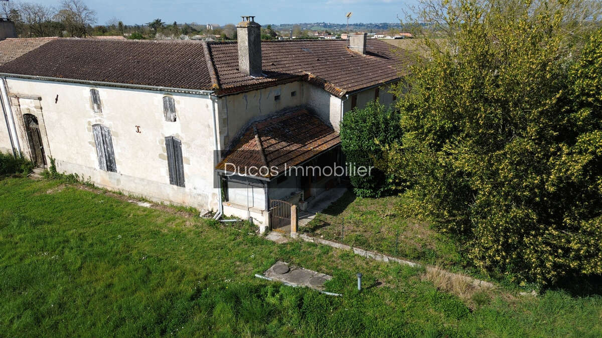 Maison à SAINT-PARDOUX-DU-BREUIL