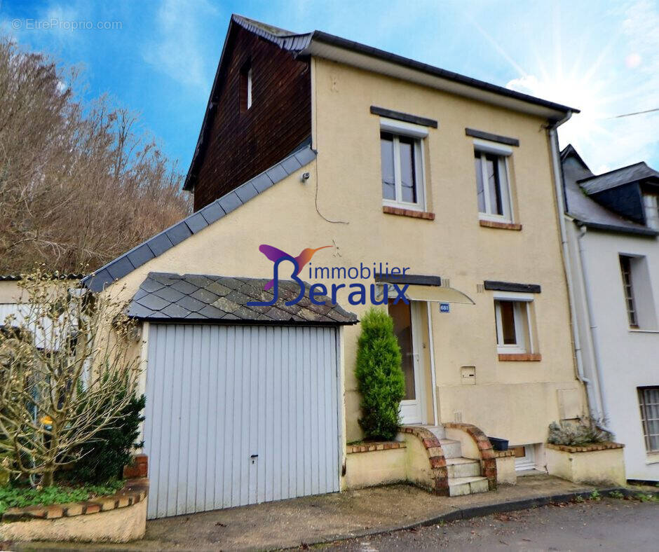 Maison à SAINT-PIERRE-DE-VARENGEVILLE