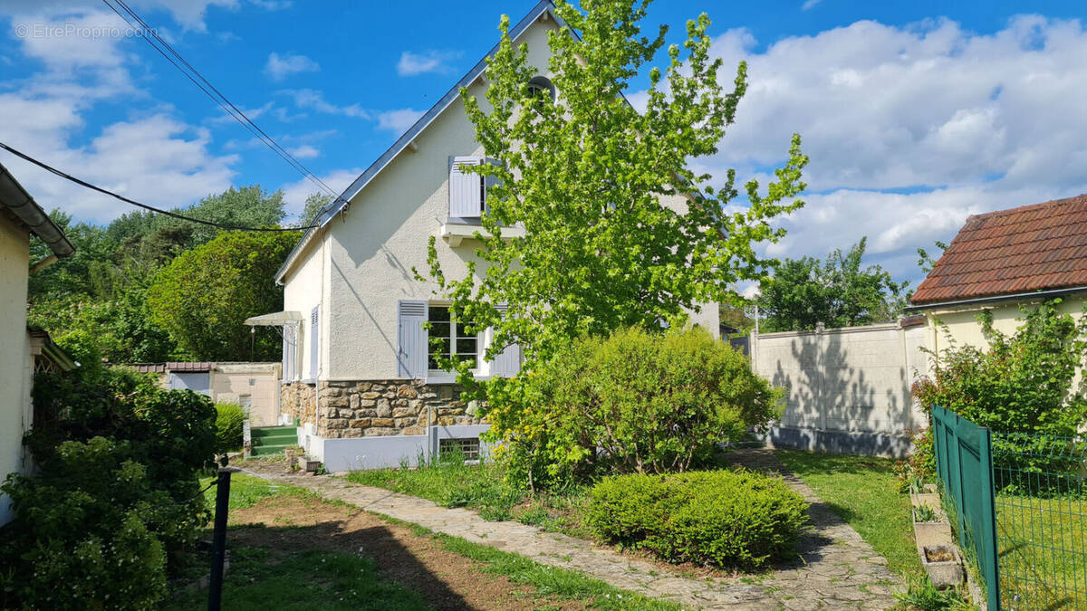 Maison à MAINTENON