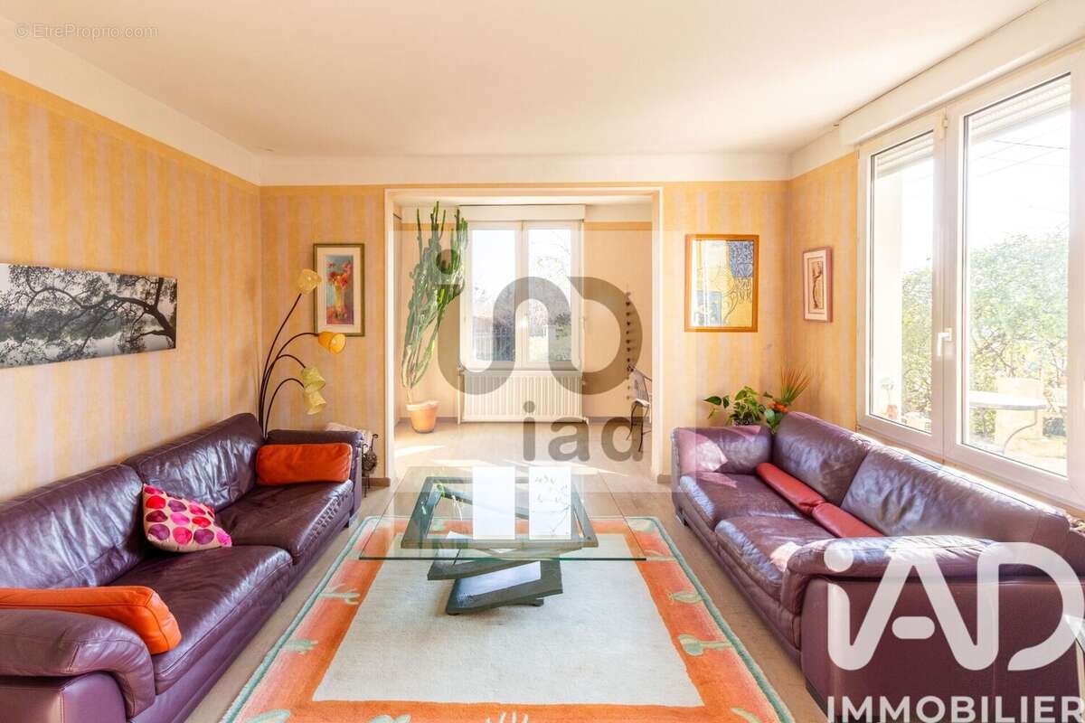 Photo 2 - Maison à LE PECQ