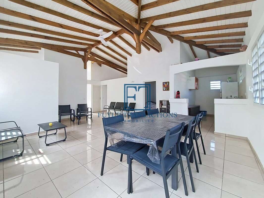 Maison à LE GOSIER
