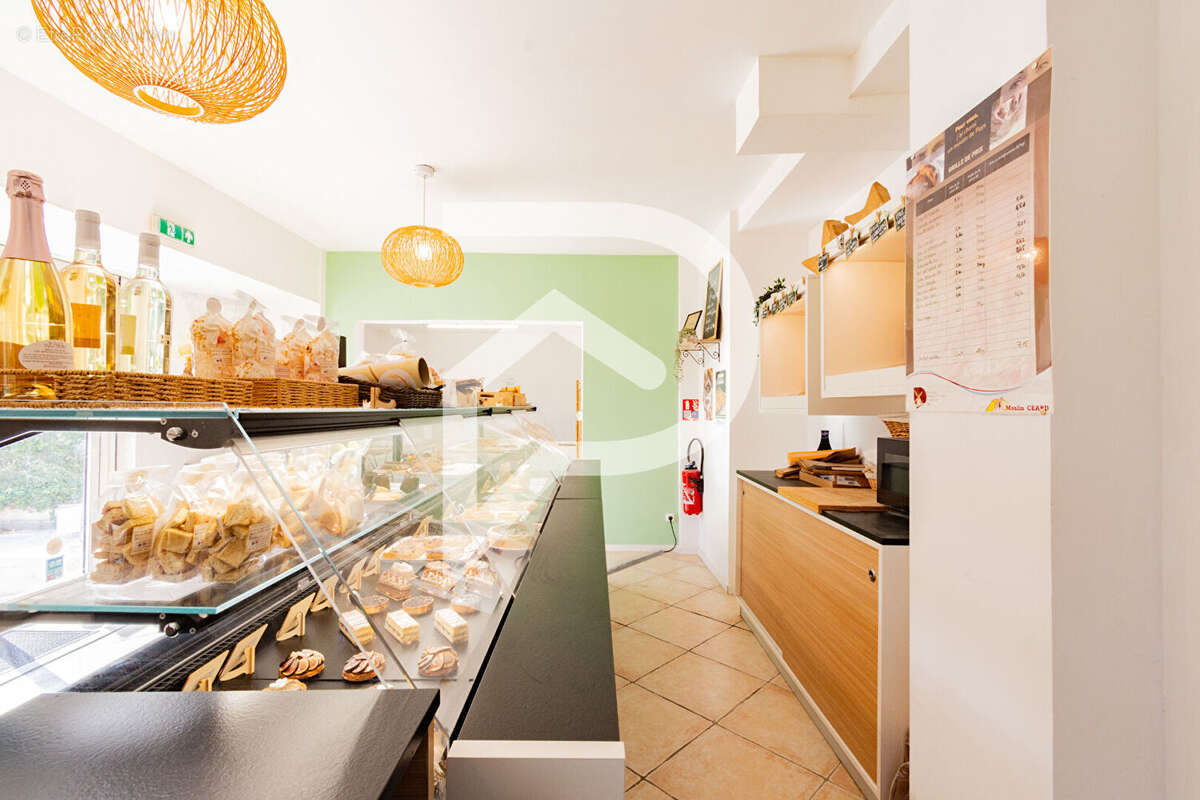 Commerce à OLLIOULES