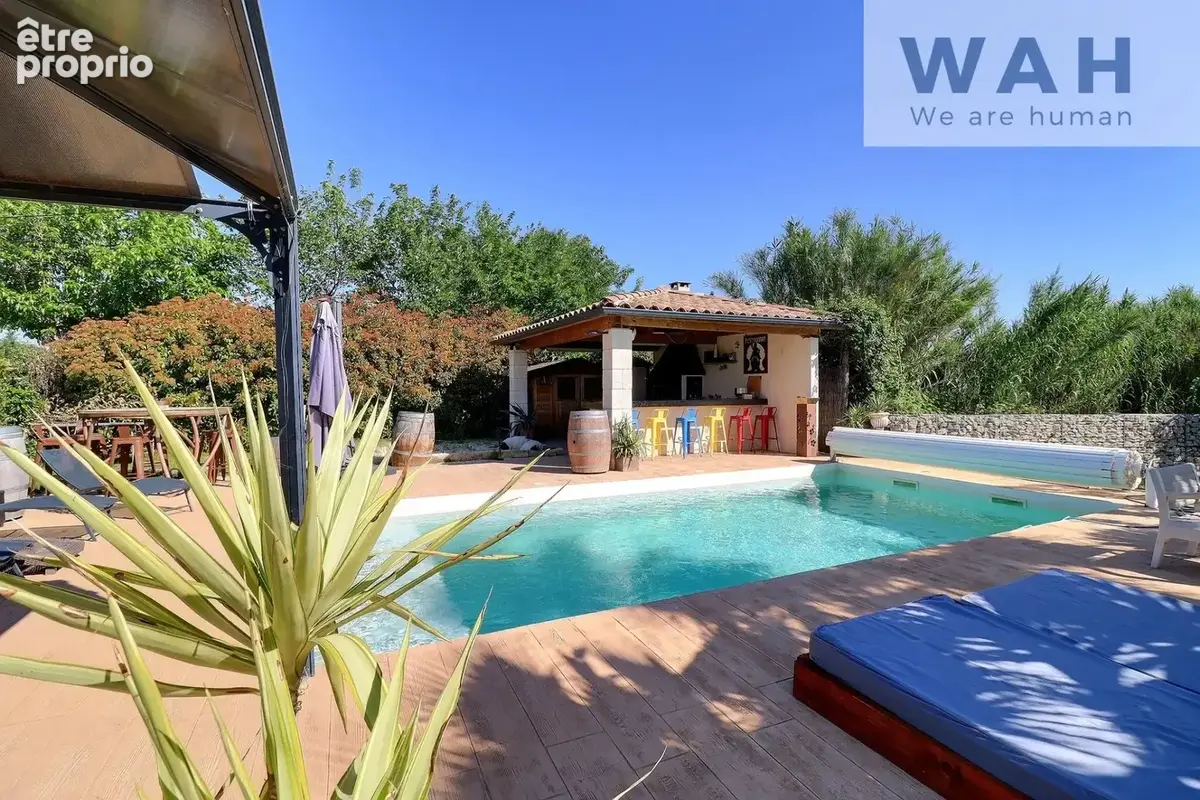 Vente propriete avec villa, appartement et hangars - photo 8
