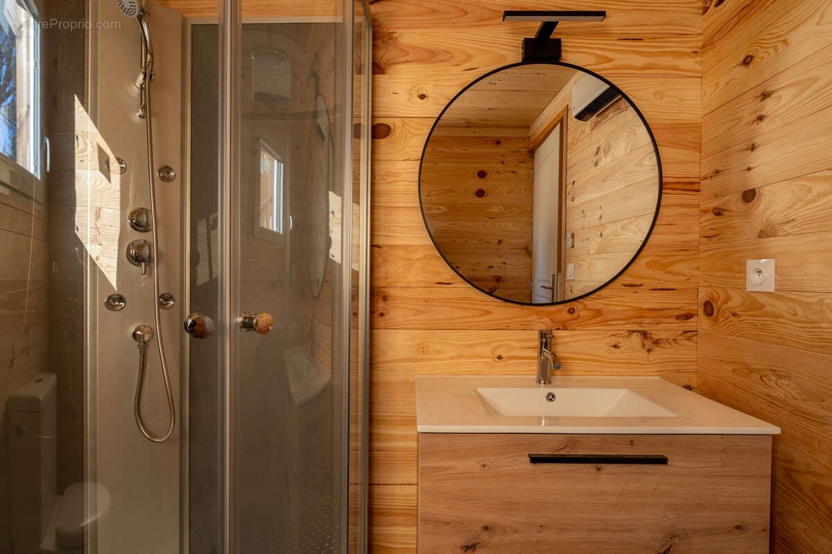 Maison à LE CASTELLET