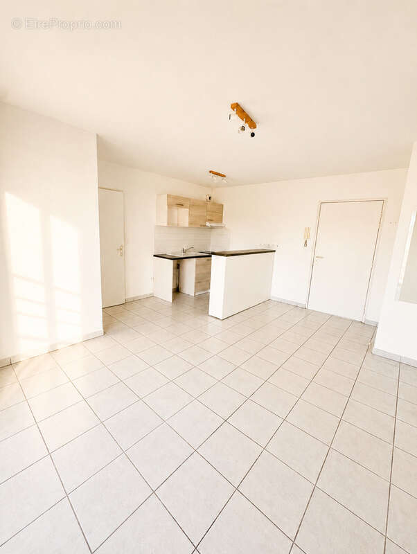 À VENDRE   Appartement T2 avec balcon, 2 parkings   Résidence sécurisée à Achicourt - photo 2