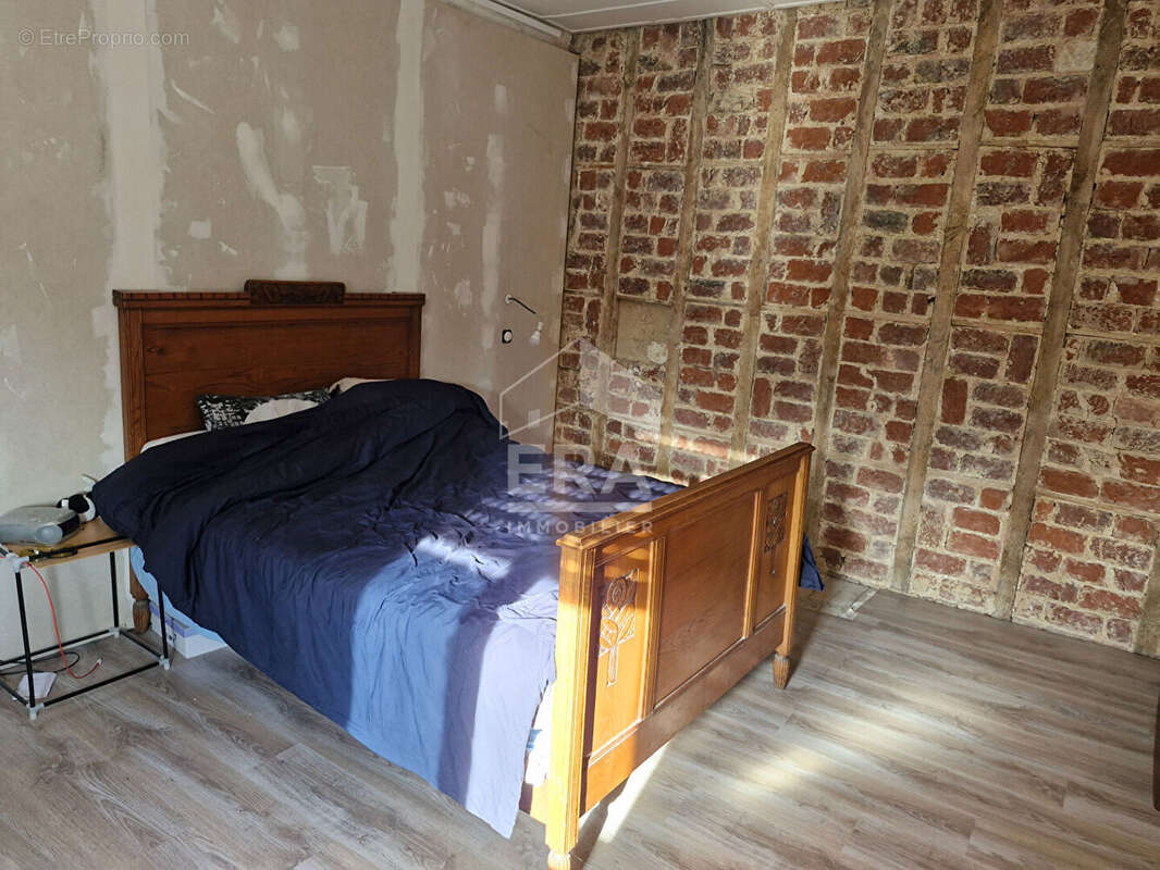 Maison à BRUAY-LA-BUISSIERE