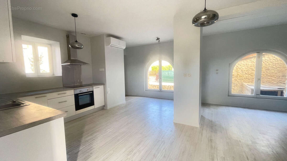 Maison Chonas L Amballan 4 pièce(s) 67.25 m2 - photo 3
