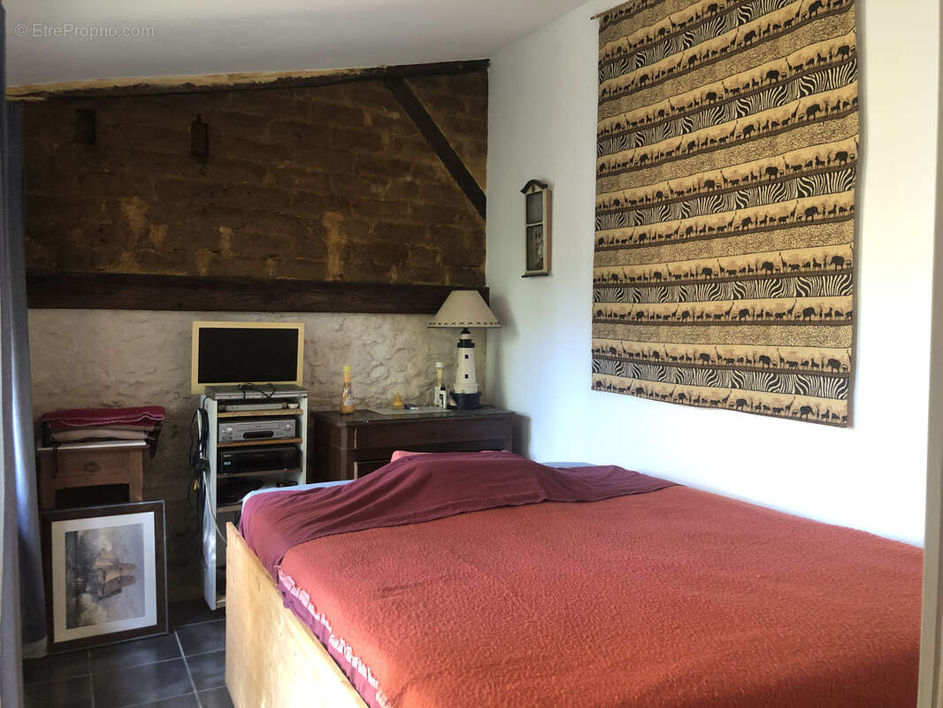 Maison à CASTELNAU-D'AUZAN