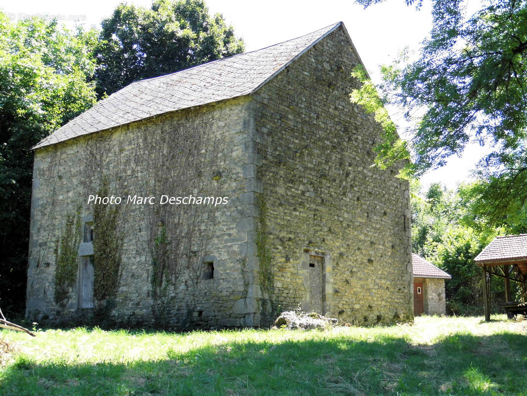 Maison à SAINT-VICTOR-EN-MARCHE