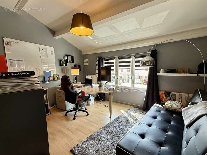 Le charme de l'ancien, le confort d'une rénovation soignée et un extérieur pensé pour profiter… sans les contraintes d'un grand  - photo 15