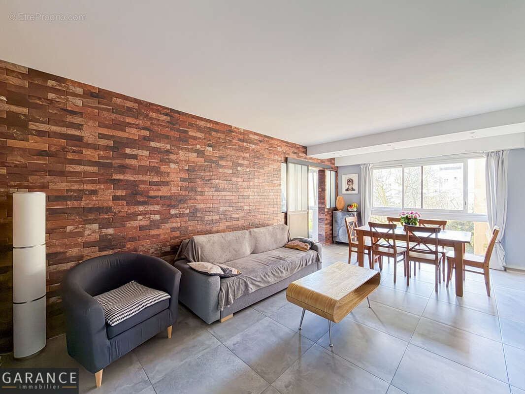 Appartement à PARIS-12E