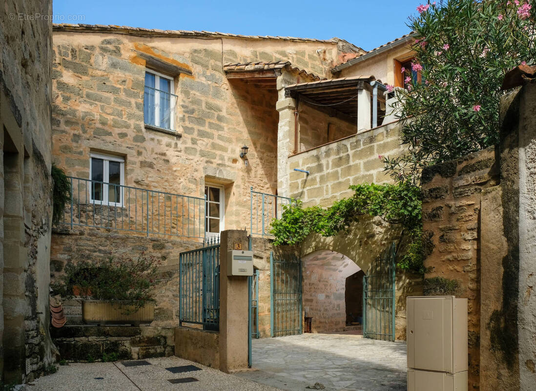 Maison à UZES