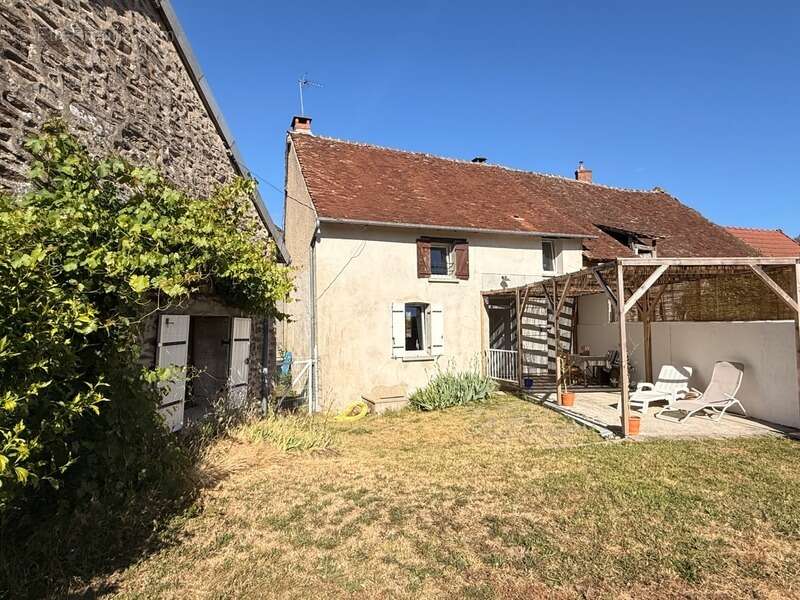 Maison en pierre entièrement rénovée, 95m², avec dépendances, terrain de 1154m² 148 000 € - photo 46