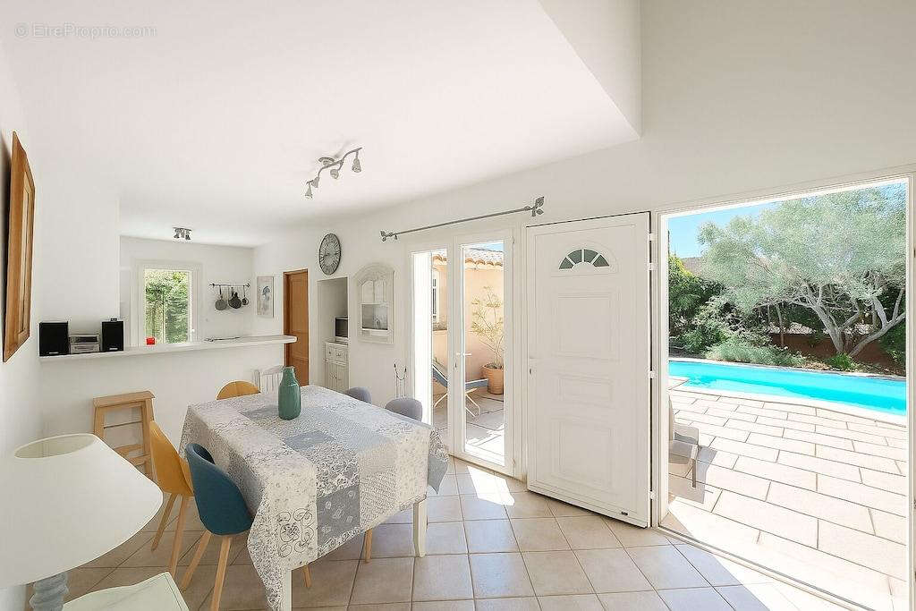 Maison à CARRY-LE-ROUET