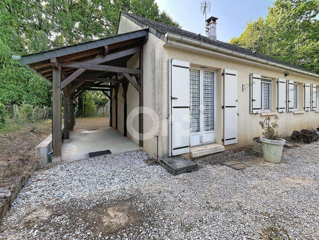 Maison familiale de plain-pied – 4 chambres avec beau potentiel - photo 2