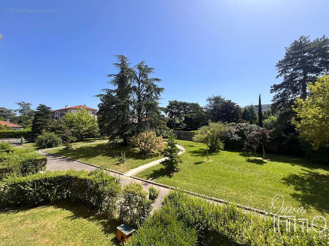 Appartement à LYON-5E