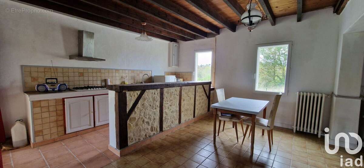 Photo 3 - Maison à EYGURANDE-ET-GARDEDEUIL