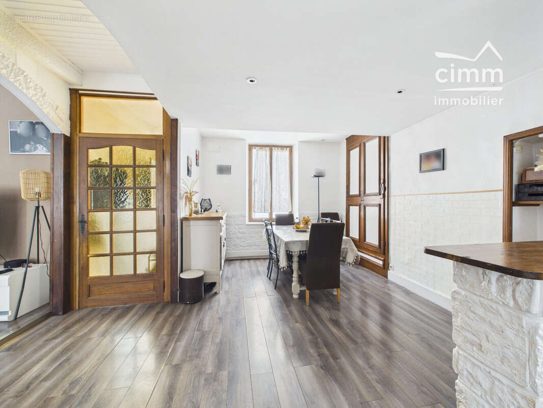 Maison 98 m² à Notre-Dame-De-L'osier  - photo 3